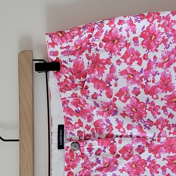 Lands' End Pink Floral Cropped Chinos Size 10 / Fit 2 - Picture 2 of 6